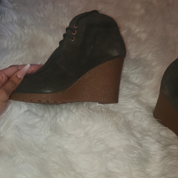 Women's MK Wallaby Wedges - Picture 3 of 5